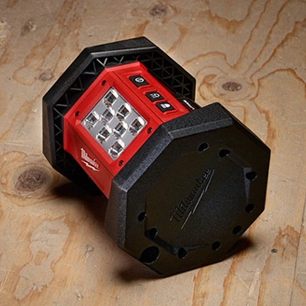 Milwaukee Rover Portable Flood Light